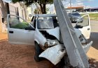 Acidente em Sorriso: Condutor colide com poste após perder o controle do veículo