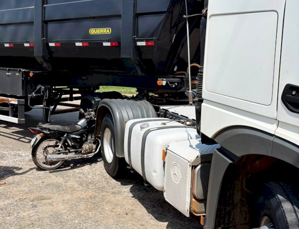 Motociclista Ferido em Acidente com Carreta em Nova Mutum