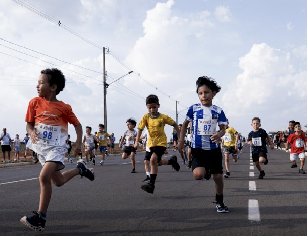 Corrida kids em Nova Mutum reúne quase 500 crianças e adolescentes