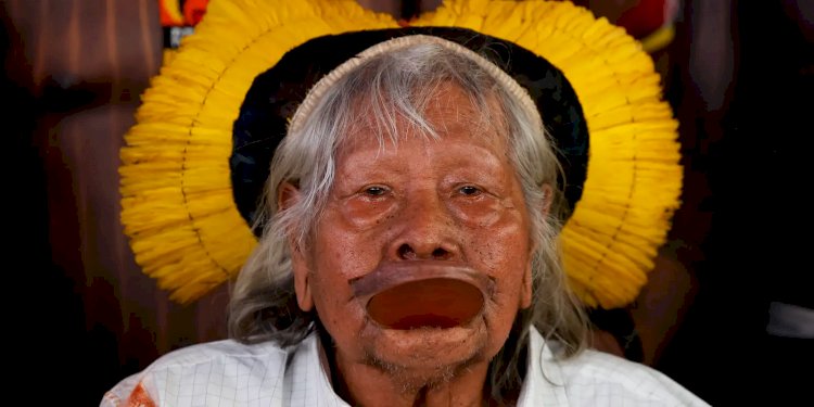 Cacique Raoni Metuktire, aos 94 anos, recebe cuidados paliativos em Peixoto de Azevedo
