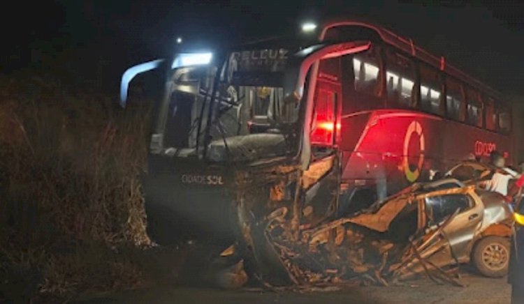 Tragédia na BA-131: Acidente entre ônibus e carro deixa três mortos