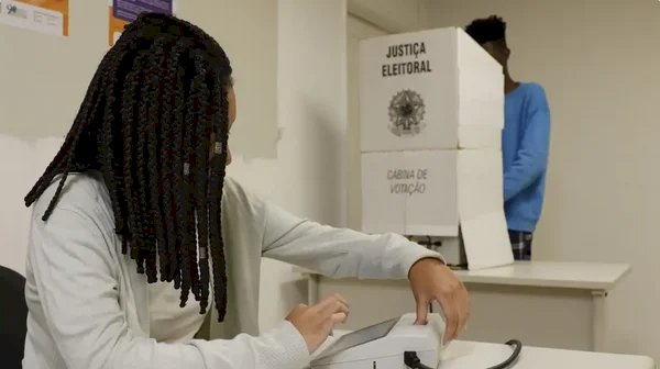 Eleições 2026: mesário pode ter até seis dias de folga