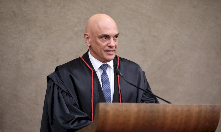 Mandado de Prisão e Cancelamento de Passaportes de Eduardo Bolsonaro por Moraes