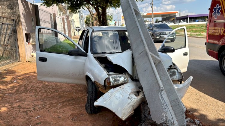 Acidente em Sorriso: Condutor colide com poste após perder o controle do veículo