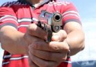 Caminhoneiro é perseguido por e tem veículo alvejado na BR-158, em Vila Rica