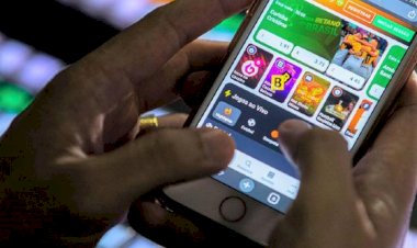 Homem tenta matar esposa após discussão por jogar no 