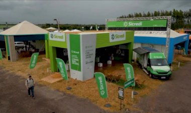 Sicredi Araxingu completa 11 anos de parceria com o Dinetec; cooperativa patrocina a feira desde a primeira edição