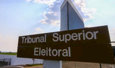 TSE já prepara eleições presidenciais de 2026, diz Cármen Lúcia