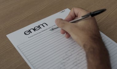 Estudantes com notas acima de 960 na redação do Enem podem concorrer a prêmio de R$ 5 mil