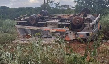 Capotamento mata motorista de caminhão na BR-158, em Canarana