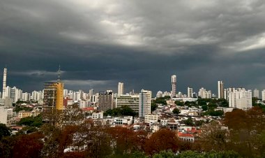 Frente fria e calor intenso mudam o tempo em MT nesta semana. Energisa alerta para raios e ventos de até 90 km/h