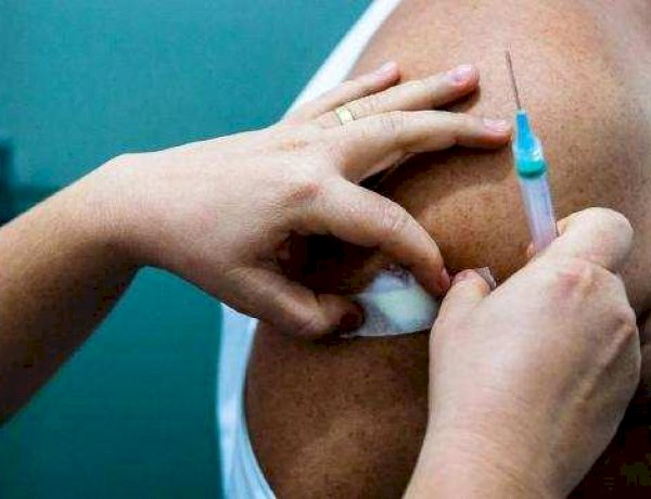 Ministério da Saúde estende campanha de vacinação contra HPV para jovens de 15 a 19 anos até o fim de 2026