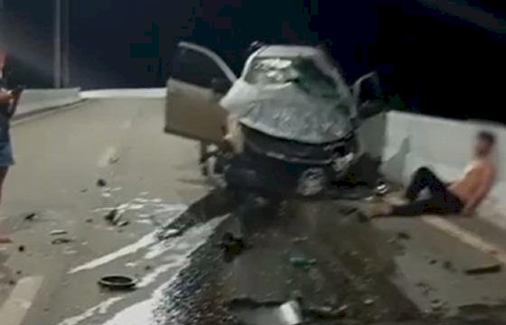 Menor de 14 anos pega S10 do pai e a destrói em viaduto em MT