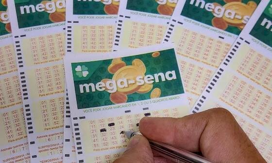 Mega-Sena acumula e prêmio vai para R$ 32 milhões
