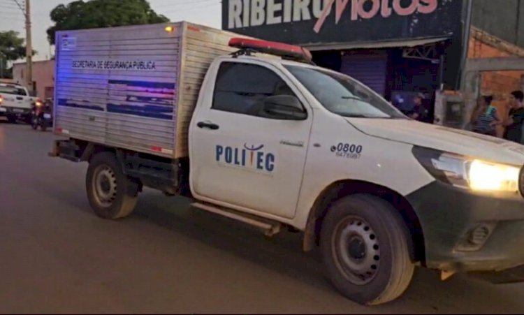 Adolescente de 14 anos é morto a tiros em oficina mecânica; suspeitos fugiram