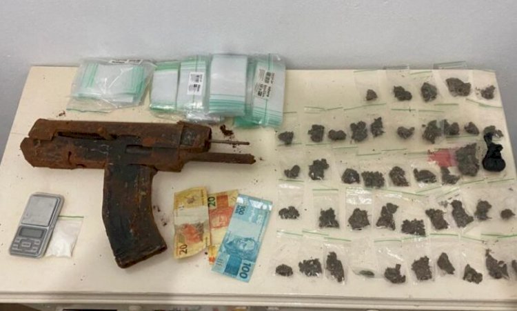 PM prende duas pessoas por tráfico de drogas e apreende submetralhadora em Barra do Garças