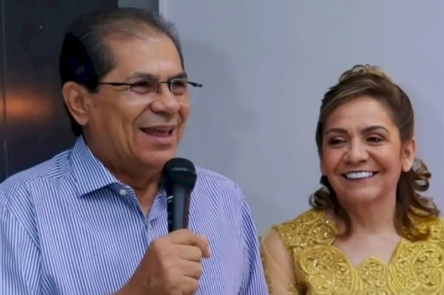 Pastor é afastado após ser flagrado pela mulher 'pegando' a própria nora