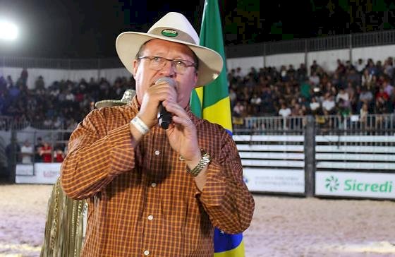 Prefeito de Querência lança enquete para público decidir atração da Expoquer 2026