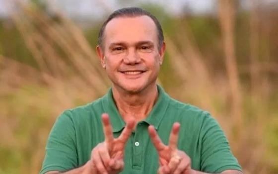 WF cita apoio de Bolsonaro e descarta recuo: 