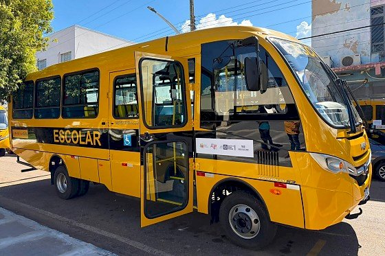 Novos ônibus escolares chegam à Barra do Garças e reforçam transporte de alunos da zona rural