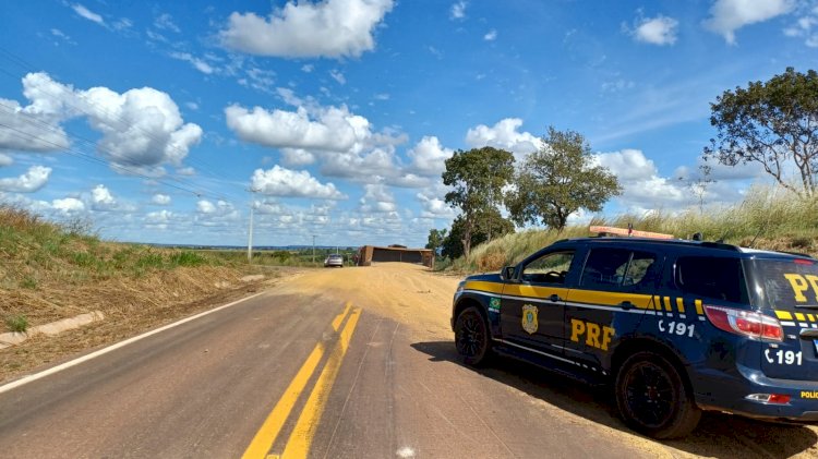 Tombamento de carreta volta a expor riscos causados por desnível na BR-158 entre Água Boa e Canarana