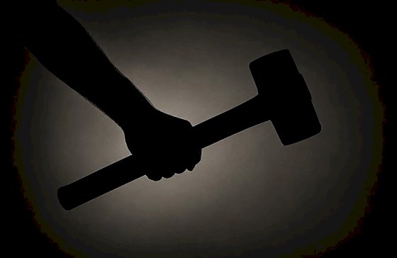''Deveria ter matado’', diz homem preso por agredir enteado com marretada e espancar esposa