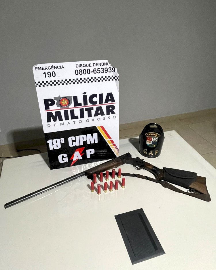 GAP da Polícia Militar prende motociclista por porte ilegal de arma e munições em estrada rural de Querência