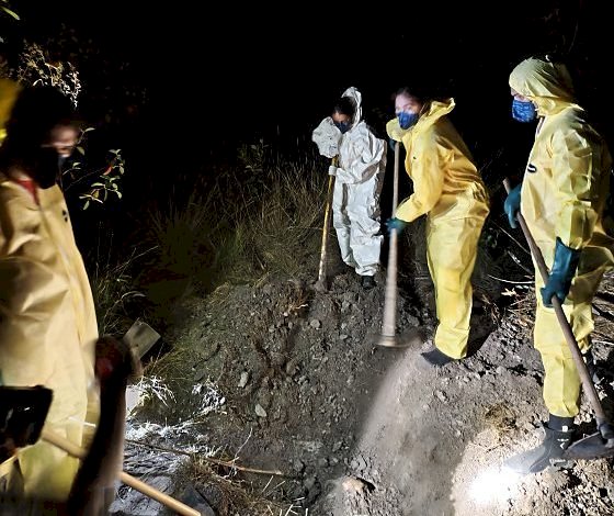 Adolescente sequestrada é encontrada morta, com mãos amarradas e corda no pescoço
