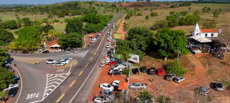 Caminhada da Fé reúne peregrinos em percurso de 13 km em Campinápolis